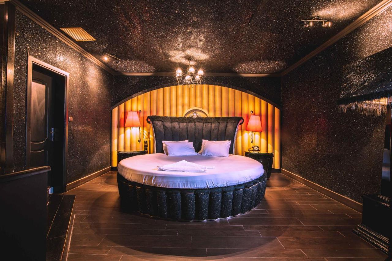Ruby Rooms Kifisia - Adults Only Athens Exterior photo