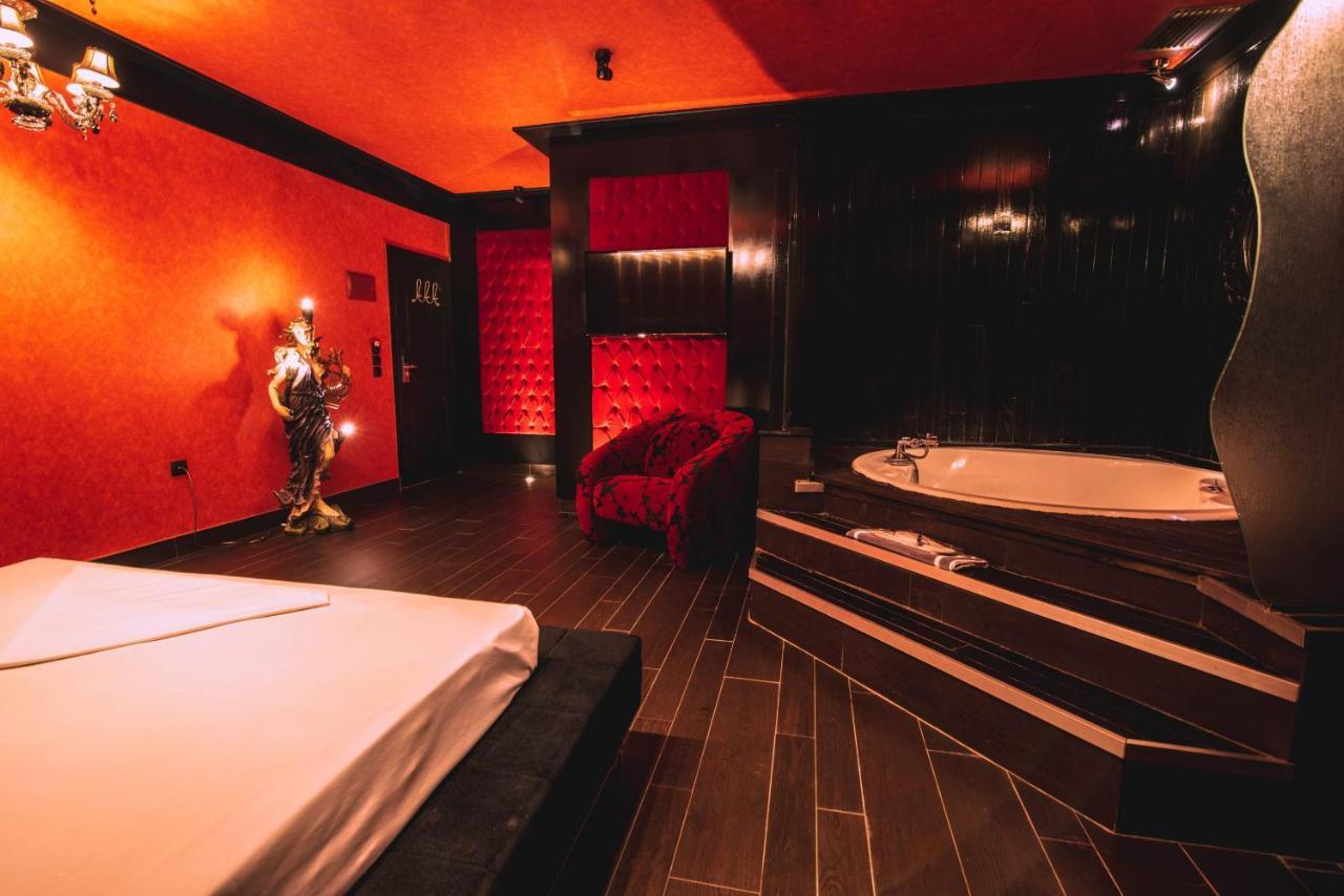 Ruby Rooms Kifisia - Adults Only Athens Exterior photo